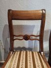 2-stuehle-um-1835-seitenrahmenstuehle.4