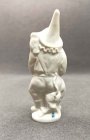 meissen-figur-narr-mit-eule-und-affe.3