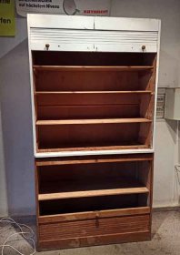 rollschrank-aktenschrank-mit-rollladen.1