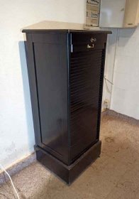 rollschrank-rollladenschrank-kleiner-aktenschrank.3
