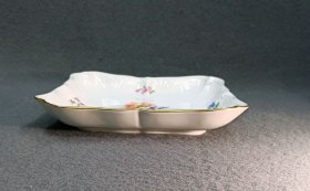 meissen-schale-mit-blumenmalerei-neumarseille-reliefzier.3