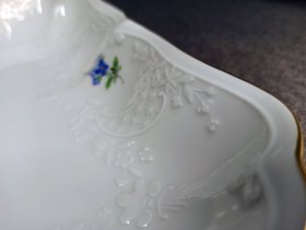 meissen-schale-mit-blumenmalerei-neumarseille-reliefzier.4