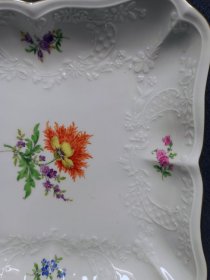 meissen-schale-mit-blumenmalerei-neumarseille-reliefzier.5
