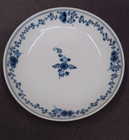meissen-schale-um-1790-marcolini-blaumalerei