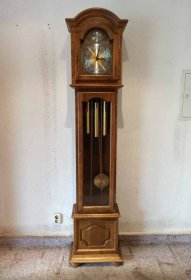 standuhr-neuzeitlich-interclock