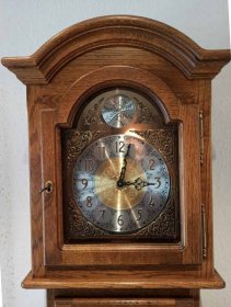 standuhr-neuzeitlich-interclock.2