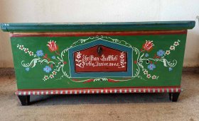 truhe-bauerntruhe-1845-bemalt.1