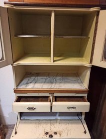 kueche-art-deco-kuechenbuffet-unrestauriert.4