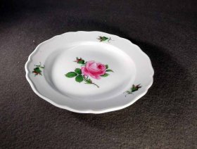 meissen-rote-rose-4-beschreibung-folgt.1