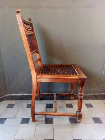 stuhl-um-1880-gruenderzeit-leder.3