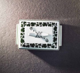 meissen-dose-weinlaub-beschreibung-folgt.1