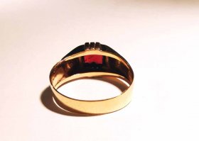 ring-gold-mit-rubin-und-perlenbesatz-beschreibung-folgt.3