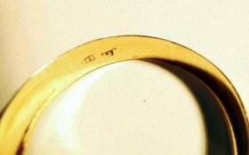 ring-gold-mit-rubin-und-perlenbesatz-beschreibung-folgt.4