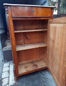 vertiko-kleiner-schrank-um-1860.4