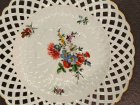 1meissen-um-1750-teller-mit-blumenmalerei-goldrand.10