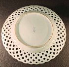 1meissen-um-1750-teller-mit-blumenmalerei-goldrand.3