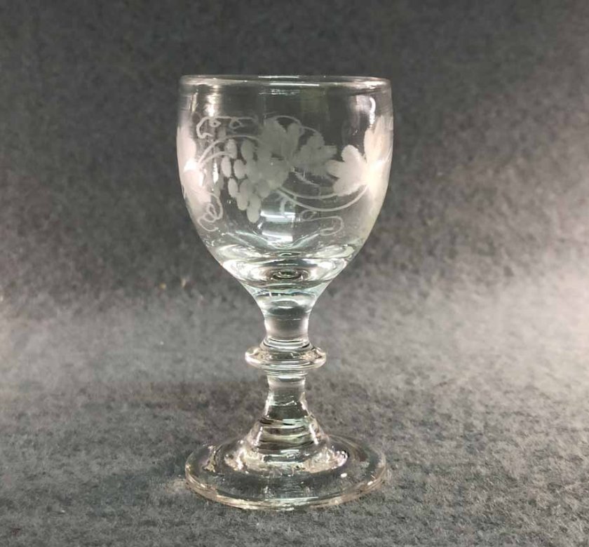 biedermeierglas-schnaps-likoerglas-2-v-19-jh