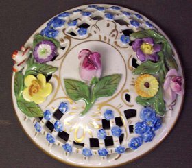 gitterdose-mit-blueten-saechsischen-porzellanmanufaktur-dresden-potschappel.5