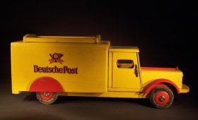 holz-grosses-postauto-50er-60er-jahre.5