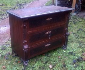 kommode-gruenderzeit-um-1880-weichholz