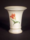 meissen-kleine-vase-mit-blumenmalerei.2