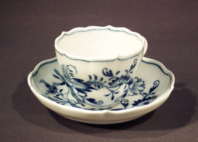 meissen-mokkatasse-um-1880-2von2