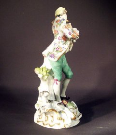 meissen-schaefer-mit-lamm-und-hund.1