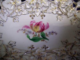 meissen-schale-prunkschale-weiss-gold-und-blumen-mit-unbed-def.4