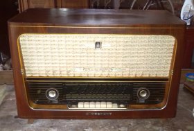 roehrenradio-1950er-rft-diamant-ii-funktioniert-schoener-klang