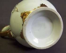 sahnekaennchen-b-form-prunkkaennchen-gold-relief.5