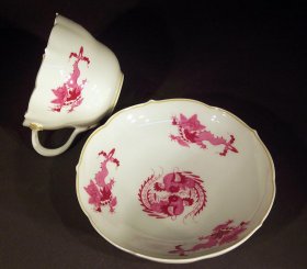 tasse-meissen-drachenmuster-purpur.3