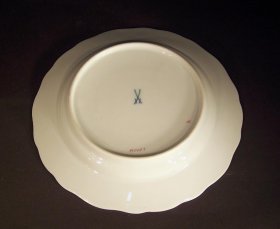 teller-meissen-drachenmuster-purpur.2