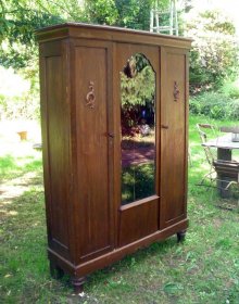 buecherschrank-um-1910.2