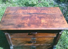 kommode-nuss-gruenderzeit-um-1900-unrestauriert.3