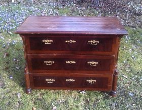 kommode-spaetbiedermeier-um-1860-weichholz