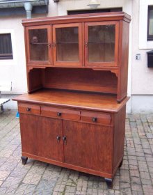 kuechnebuffet-um-1910-restauriert.3