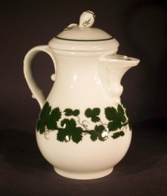 meissen-kleine-kanne-weinlaub-16-5-cm.3