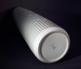 meissen-weis-vase-zylindervase-entw-hans-merz-1-wahl.1