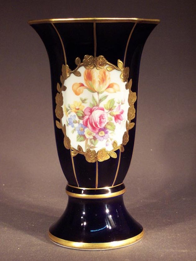 vase-kobaltblau-thueringen-illmenau