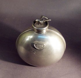 alte-zinnflasche-feldflasche.14