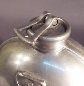 alte-zinnflasche-feldflasche.6