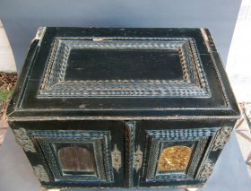barock-kabinettschraenkchen-um-1700.5
