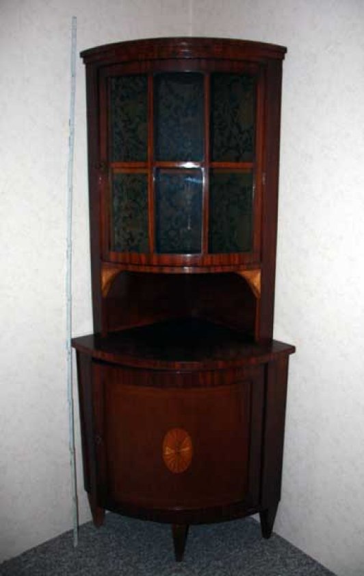 eckschrank-mahagonie-biedermeier