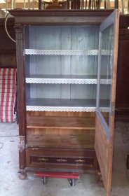 glasschrank-um-1890-weichholz-unrest.1