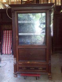 glasschrank-um-1890-weichholz-unrest
