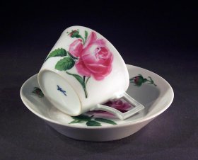 meissen-1-h-19-jh-tasse-rote-rose.2