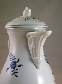 meissen-kernstueck-kanne-sahnekaennchen-zuckerose.4