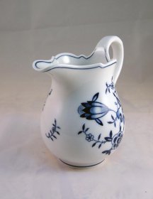 meissen-kernstueck-kanne-sahnekaennchen-zuckerose.5