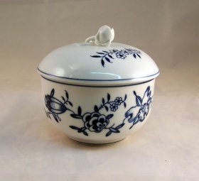 meissen-kernstueck-kanne-sahnekaennchen-zuckerose.8