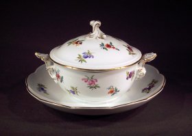 meissen-kleine-terrine-deckelschale-mit-teller.1